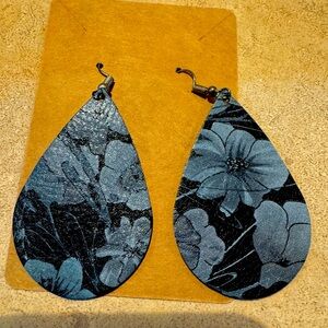 - - Black and gray leather earrings in EUC